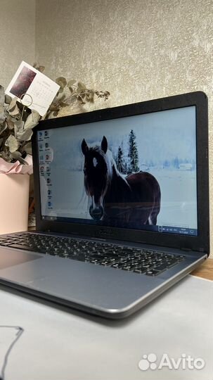 Asus 2021 игровой i3 8/128 Nvidia