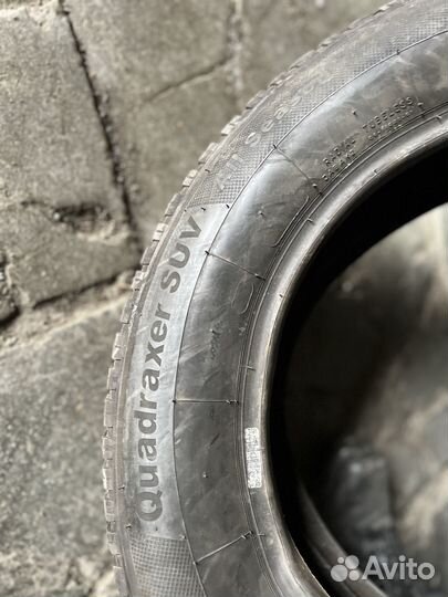 Kleber Quadraxer 215/65 R16