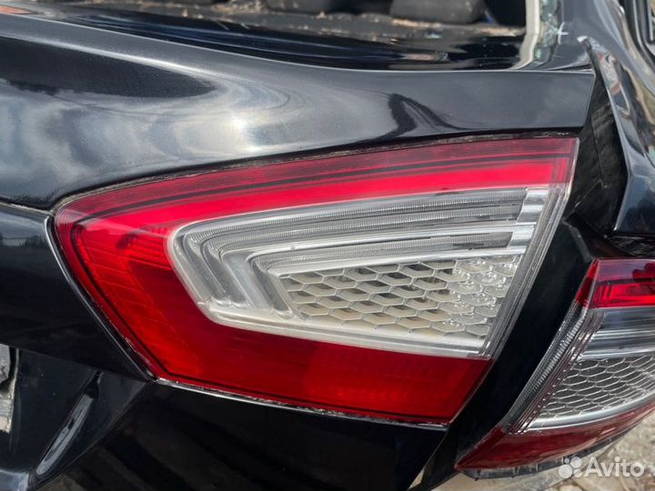 Фонарь правый Ford Mondeo 4 2.0