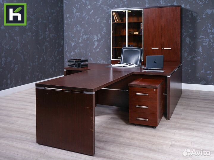 Кабинет руководителя бу. Феликс Атташе - М