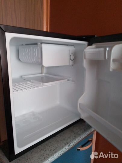 Минихолодильник новый