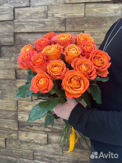 Розы с быстрой доставкой по Новосибирску от 15 роз