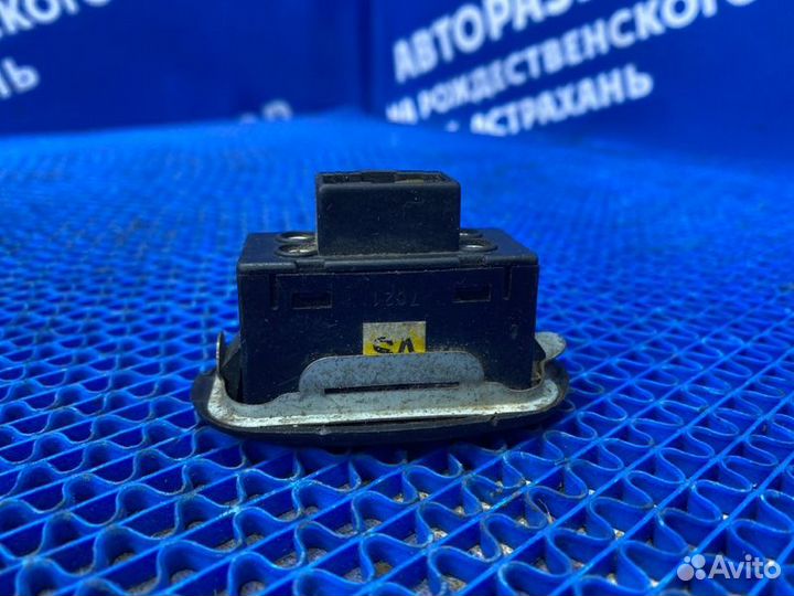 Кнопка открывания багажника Daewoo Nexia седан