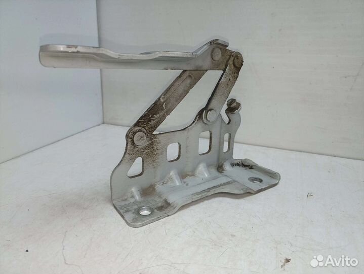 Петли капота Kia Sportage 4