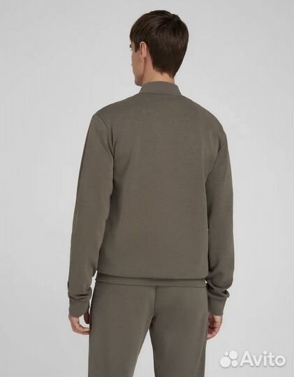 Толстовка бомбер