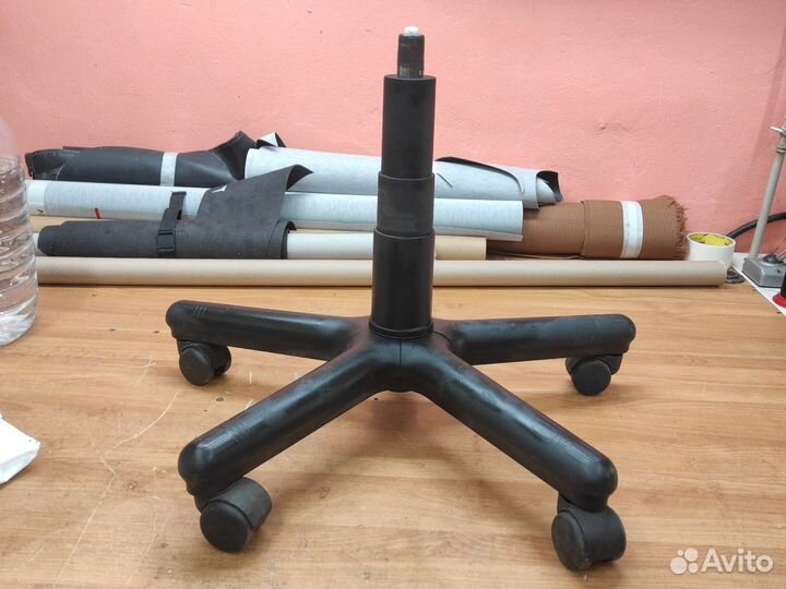 Основание, крестовина компьютерного кресла