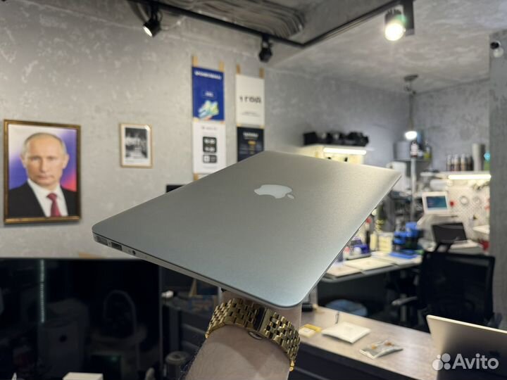 MacBook Air 11-inch, Late 2010 идеал