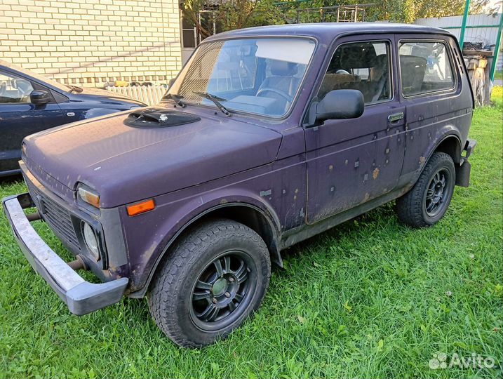 LADA 4x4 (Нива) 1.7 МТ, 2001, 200 000 км