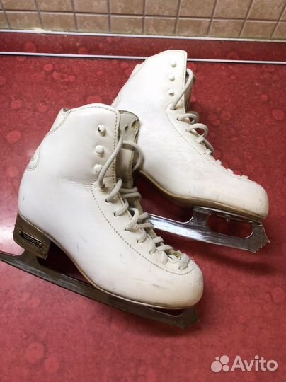 Фигурные коньки risport 215