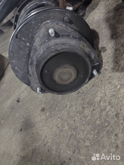 Амортизатор Subaru Legacy BRM