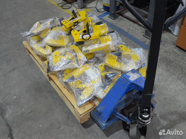 Захват для сэндвич панелей зст-0,25