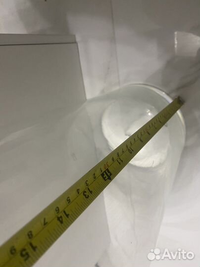 Большая стеклянная ваза