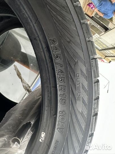 Yokohama AVS Sport V102 245/45 R19 102V