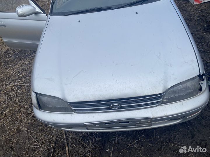 Toyota corona 190 капот