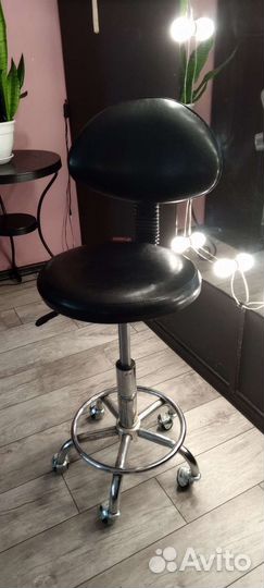 Стул на колесиках бу