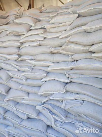 Коровий навоз удобрение (прелый) в мешках 25 литро