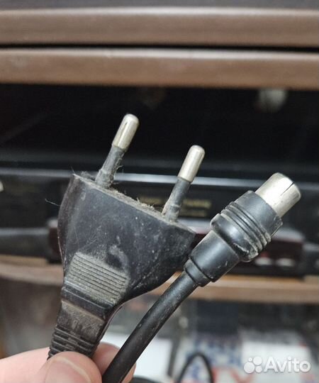 Видеомагнитофон funai с пультом и 51 кассета