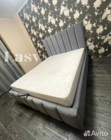 Кровать двухспальная