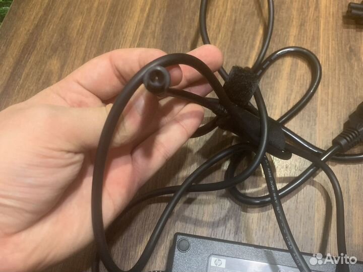 Блок питания hp 19v 7.1a 140w новый