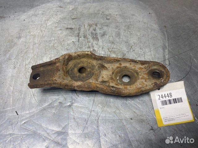 Опора переднего амортизатора левая Volkswagen