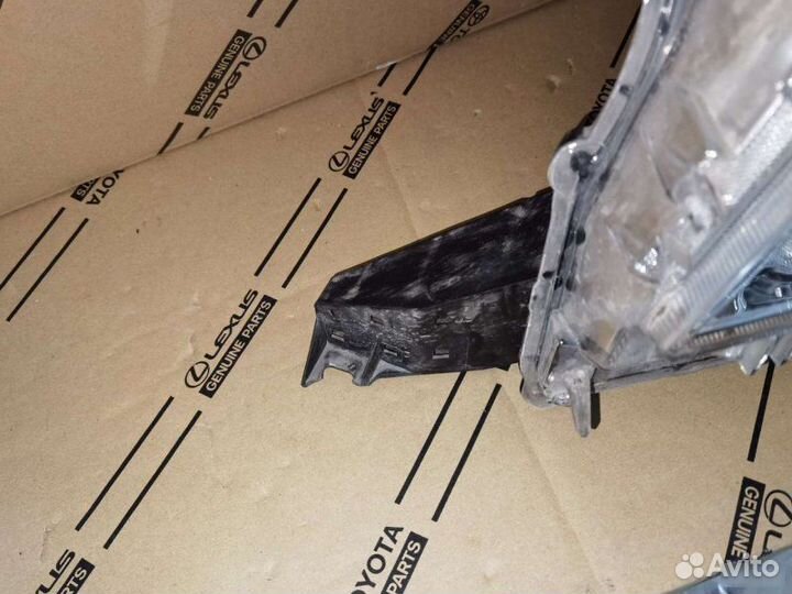 Фара левая Toyota Land Cruiser Prado 150