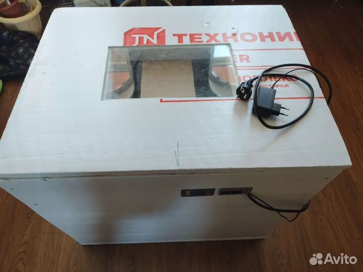 Самодельный инкубатор на 56 яиц