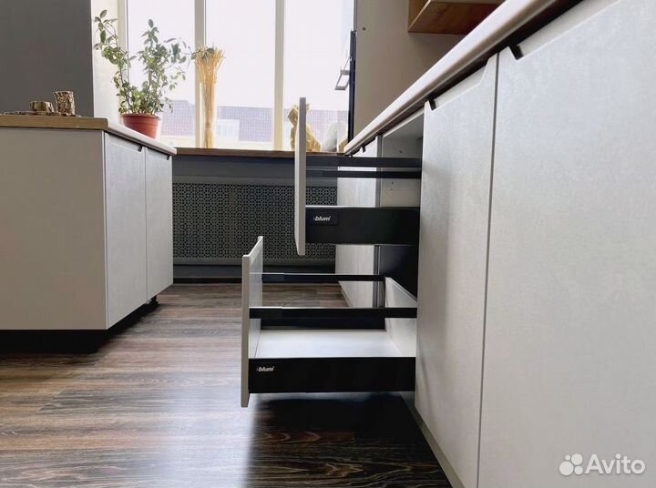 Кухня новая