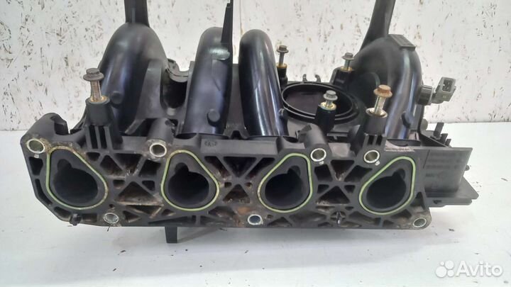 Коллектор впускной 1.6 K7MA812 renault logan 2