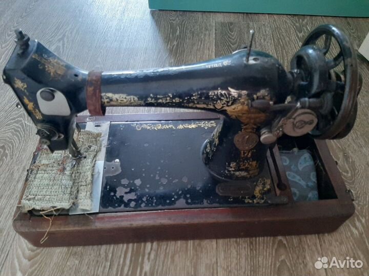 Швейная машина