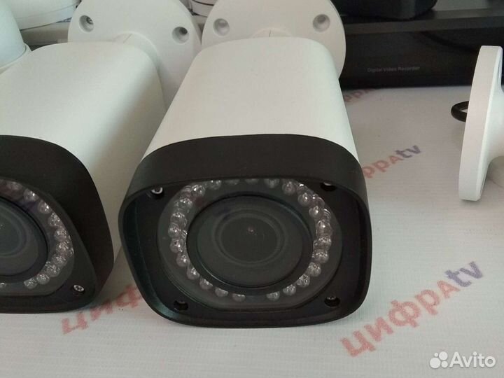 С микрофоном 20 камер IP видеонаблюдения