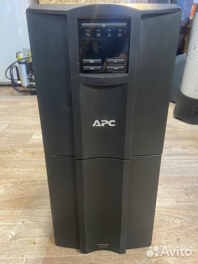 Ибп apc SMART ups 2200 XL