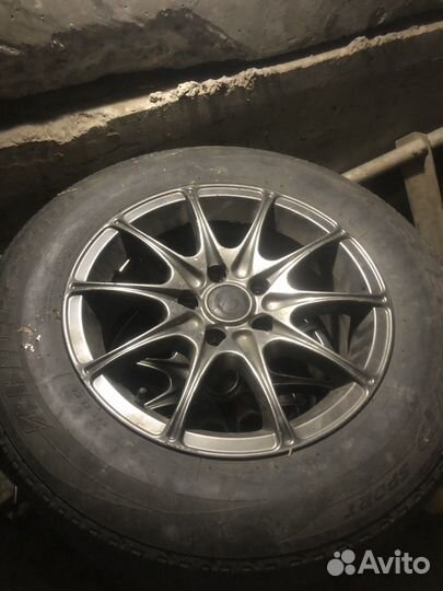 Bridgestone Blizzak Ice 215/65 R16 21B