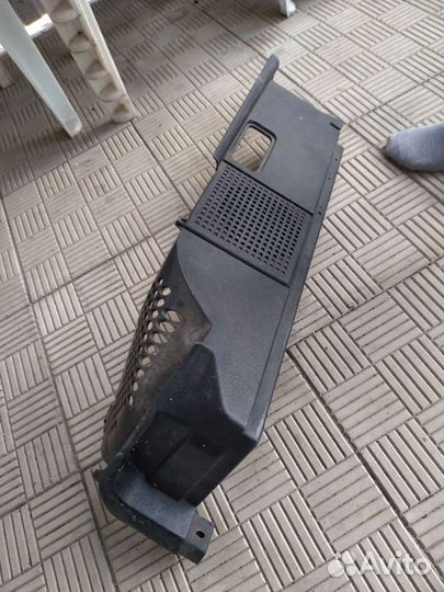 Полкодержатель левый 2108