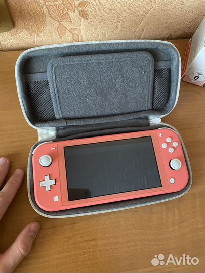 Nintendo Switch Lite + Zelda