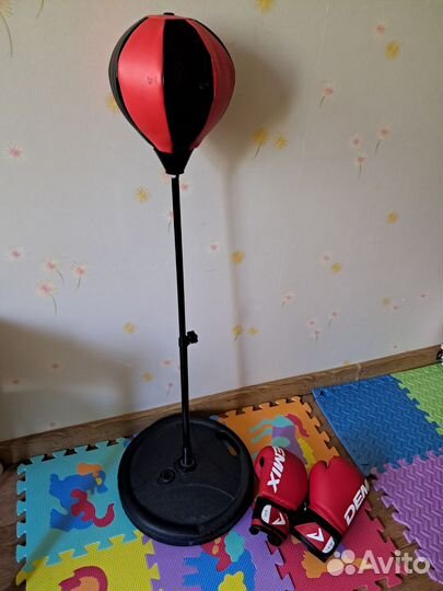 Боксерская груша, перчатки