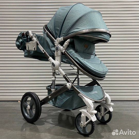 Коляска новая