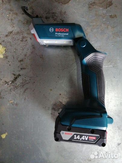 Аккумуляторный фонарь Bosch GLI 18V-300 +аккумулят