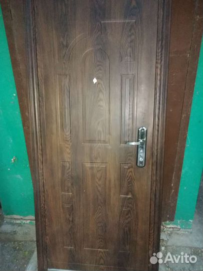 Двери входные металлические