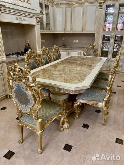 Комплект стол и стулья. В наличии