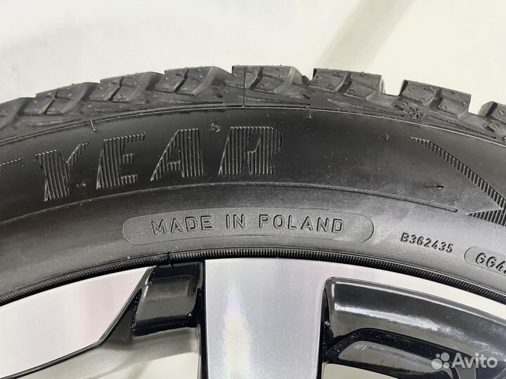 Goodyear UltraGrip Ice 2 205/50 R17 93T