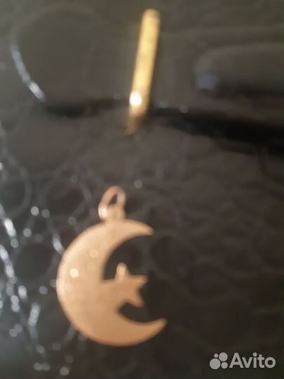 Золотая подвеска