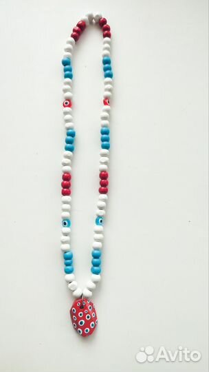 Бусы короткие на резинке