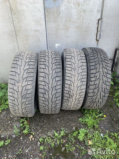 Hankook Winter I'Pike 215/65 R16