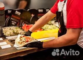 Работник ресторана быстрого питания