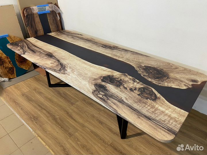 Кухонный стол 'BIG NUT light river B'
