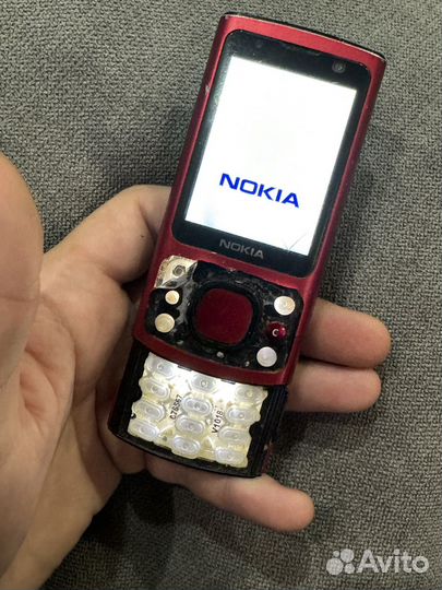 Nokia 6700 Slide