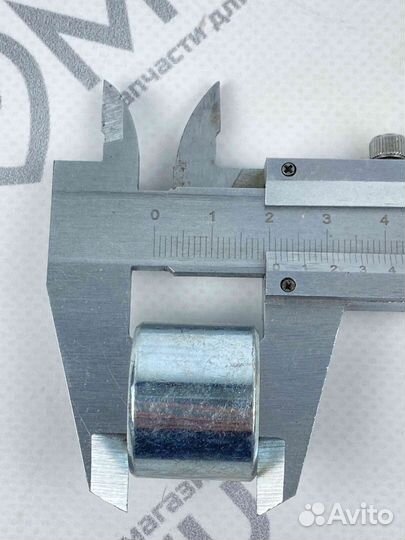 Втулка оси заднего колеса левая Storm Indigo,Storm