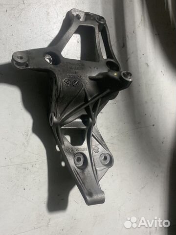 Кронштейн генератора BMW F20 N13b16