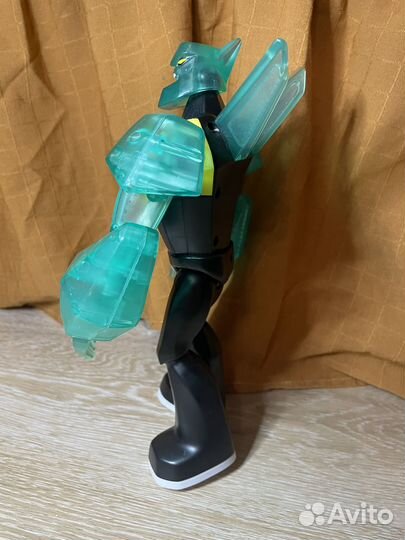 Игрушка BEN 10 Алмаз