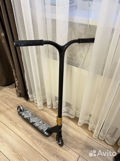 Самокат трюковой кастом